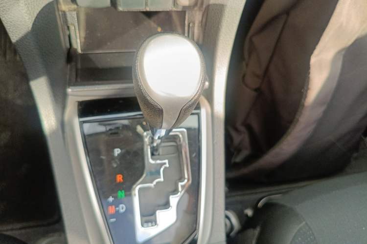 Used Toyota Corolla 2017 Revised Version 1.2T S-CVT GL-i Gear Lever