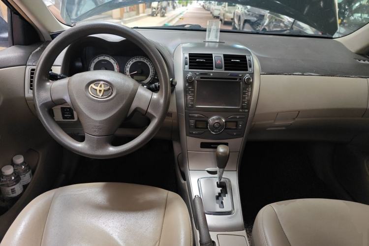 Used Toyota Corolla 2007 1.8L Automatic GL-i Center Console