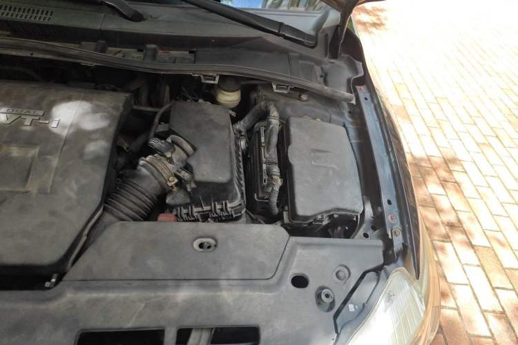 Used Toyota Corolla 2007 1.8L Automatic GL-i Engine Bay Left