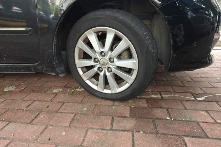 Used Toyota Corolla 2007 1.8L Automatic GL-i Right Front Wheel Hub