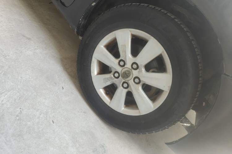 Used Toyota Corolla 2007 1.6L Automatic GL Right Front Wheel Hub