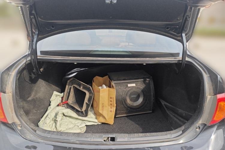 Used Toyota Corolla 2007 1.6L Automatic GL Trunk