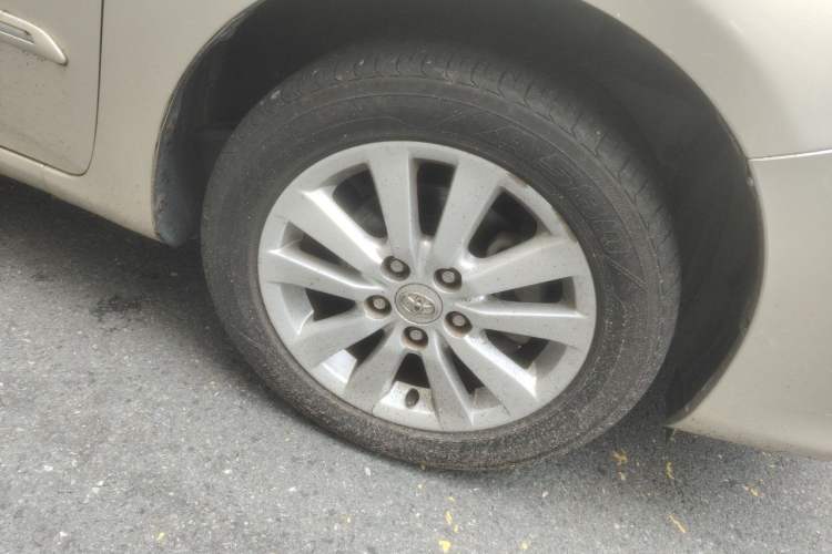 Used Toyota Corolla 2007 1.8L Automatic GLX-i Right Front Wheel Hub