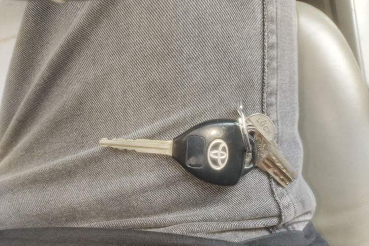 Used Toyota Corolla 2007 1.8L Automatic GLX-i Vehicle Key