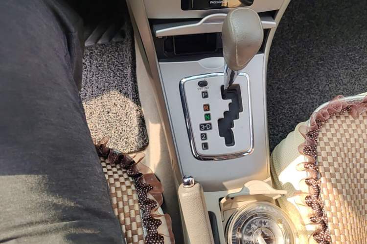 Used Toyota Corolla 2007 1.6L Automatic GL Gear Lever
