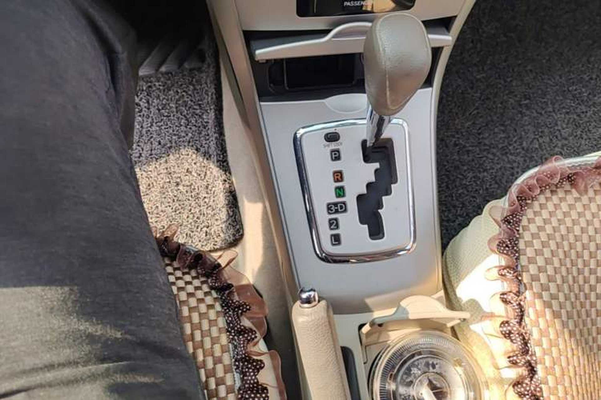 Used Toyota Corolla 2007 1.6L Automatic GL Gear Lever