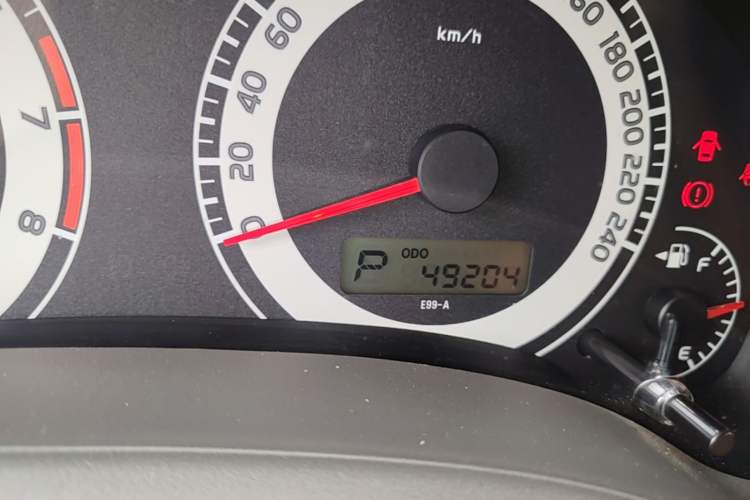 Used Toyota Corolla 2007 1.6L Automatic GL Odometer Close Up