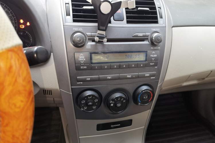Used Toyota Corolla 2007 1.6L Manual GL Audio And AC Panel