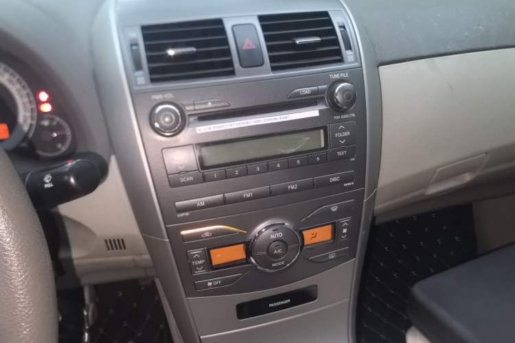Used Toyota Corolla 2007 1.8L Manual GL-i Audio And AC Panel