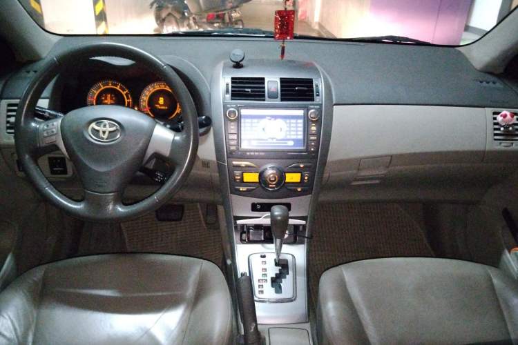 Used Toyota Corolla 2007 1.8L Automatic GLX-i Center Console