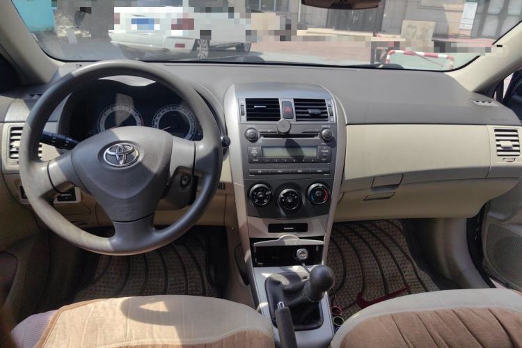 Used Toyota Corolla 2007 1.6L Manual GL Center Console