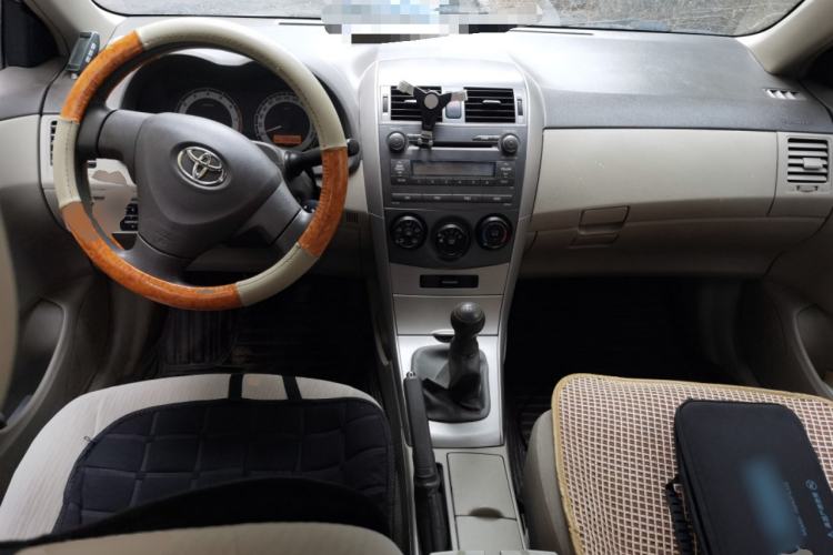 Used Toyota Corolla 2007 1.6L Manual GL Center Console