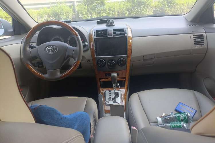 Used Toyota Corolla 2007 1.6L Automatic GL Center Console