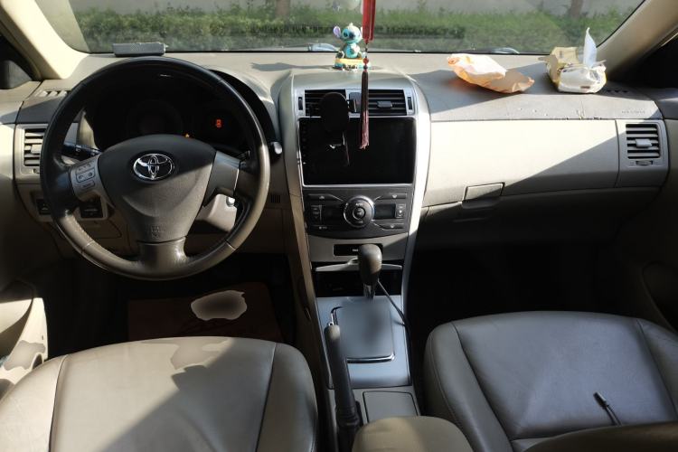 Used Toyota Corolla 2007 1.8L Automatic GLX-i Center Console