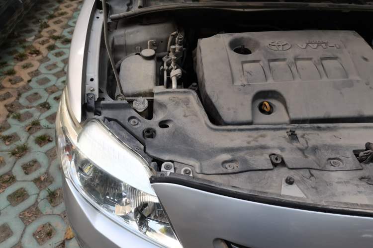 Used Toyota Corolla 2007 1.8L Automatic GLX-i Engine Bay Right