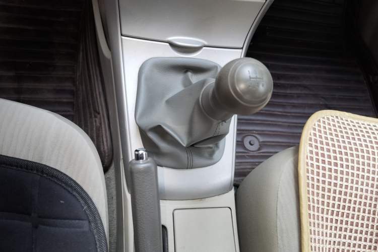 Used Toyota Corolla 2007 1.6L Manual GL Gear Lever