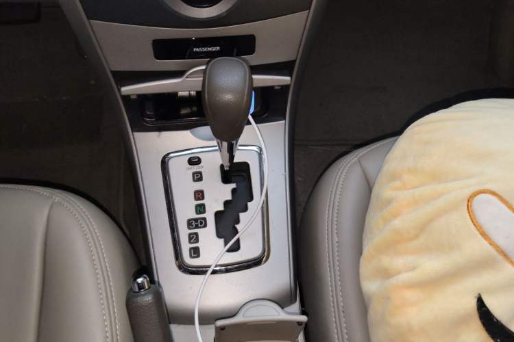 Used Toyota Corolla 2007 1.6L Automatic GL Gear Lever