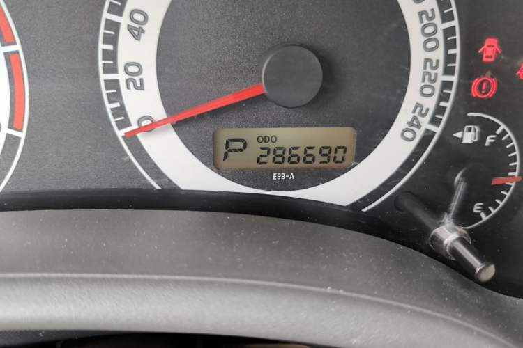 Used Toyota Corolla 2007 1.6L Automatic GL Odometer Close Up