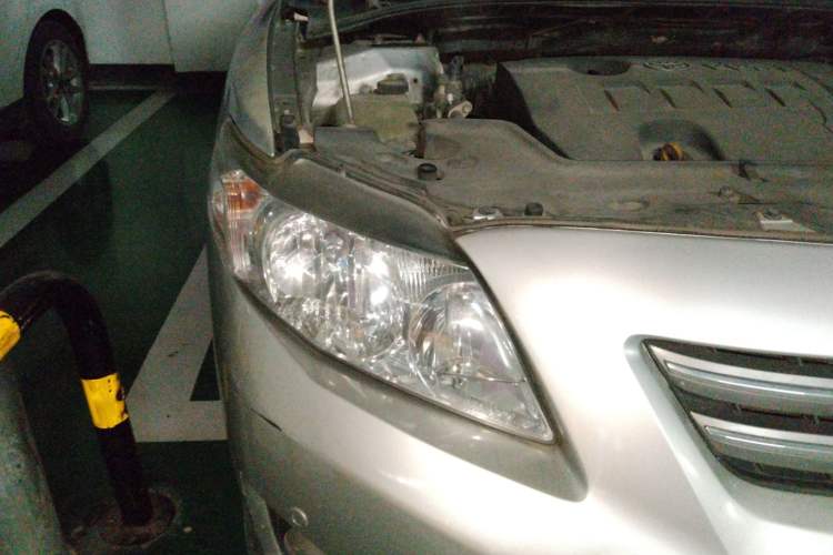Used Toyota Corolla 2007 1.8L Automatic GLX-i Right Front Headlight