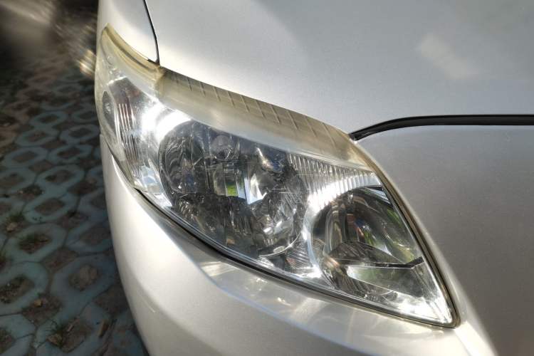 Used Toyota Corolla 2007 1.8L Automatic GLX-i Right Front Headlight