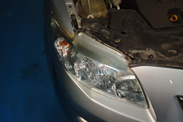 Used Toyota Corolla 2007 1.8L Automatic GLX-i Right Front Headlight