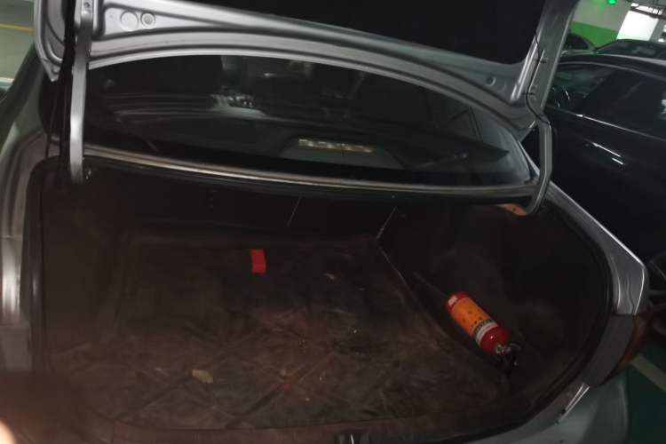 Used Toyota Corolla 2007 1.6L Automatic GL Trunk