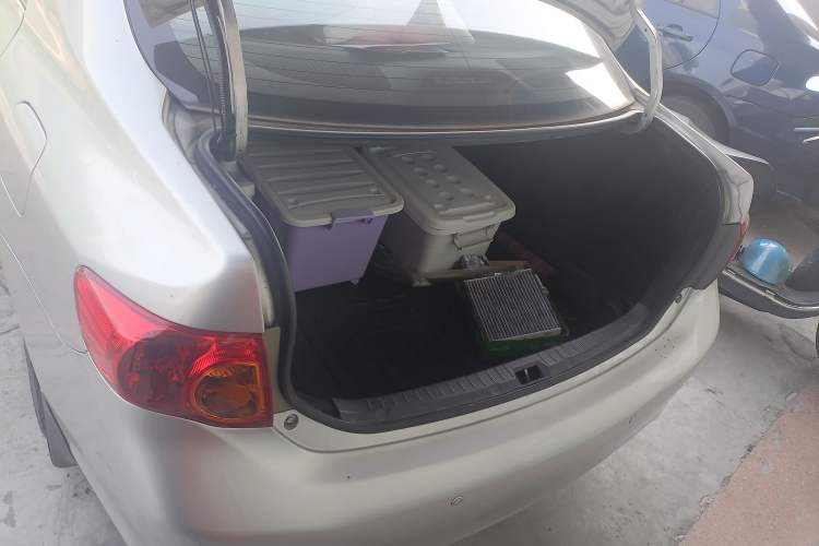 Used Toyota Corolla 2007 1.6L Automatic GL Trunk