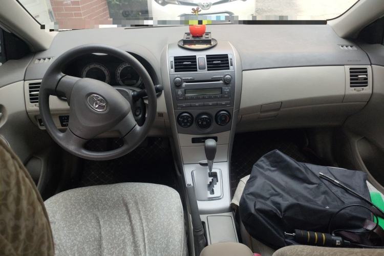Used Toyota Corolla 2007 1.6L Automatic GL Center Console