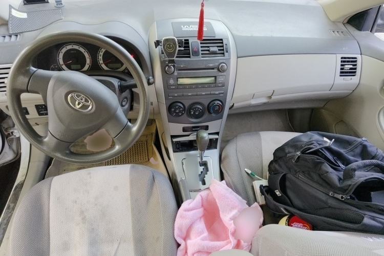 Used Toyota Corolla 2007 1.6L Automatic GL Center Console