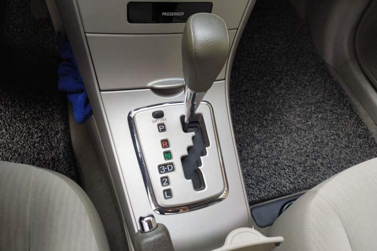 Used Toyota Corolla 2007 1.6L Automatic GL Gear Lever