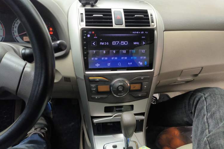 Used Toyota Corolla 2008 1.8L Automatic GL-i Sunroof Special Edition Audio And AC Panel