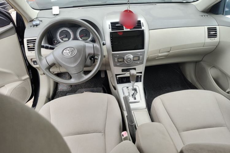 Used Toyota Corolla 2008 1.8L Automatic GL-i Sunroof Special Edition Center Console