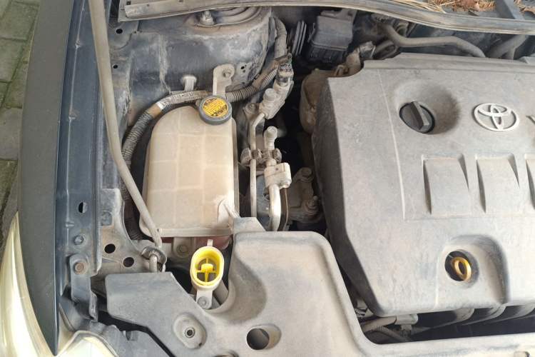 Used Toyota Corolla 2008 1.8L Automatic GL-i Sunroof Special Edition Engine Bay Right