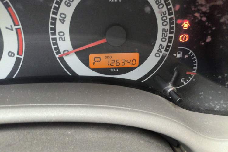 Used Toyota Corolla 2008 1.8L Automatic GL-i Sunroof Special Edition Odometer Close Up