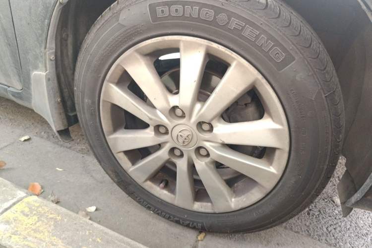 Used Toyota Corolla 2008 1.8L Automatic GL-i Sunroof Special Edition Right Front Wheel Hub