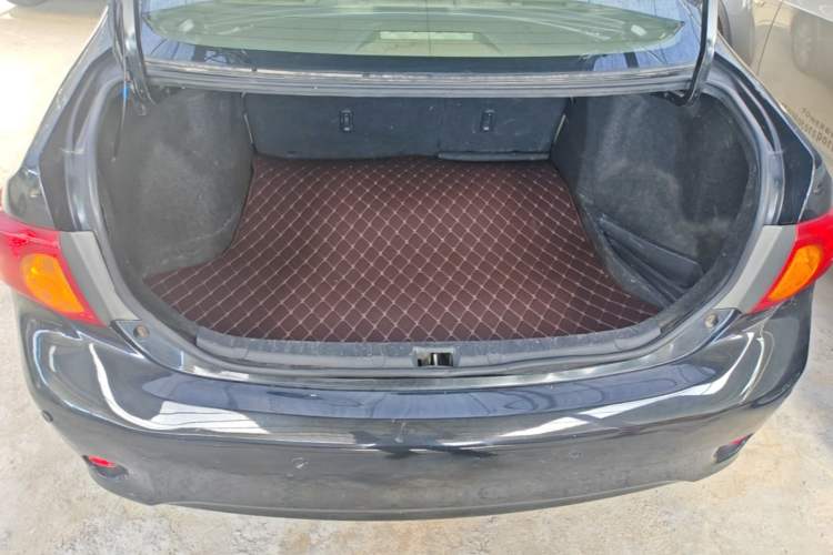 Used Toyota Corolla 2008 1.8L Manual GL-i Sunroof Special Edition Trunk