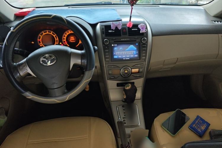 Used Toyota Corolla 2008 1.8L Automatic GL-i Sunroof Special Edition Center Console