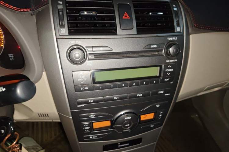 Used Toyota Corolla 2008 1.8L Automatic GL-i Sunroof Special Edition Audio And AC Panel