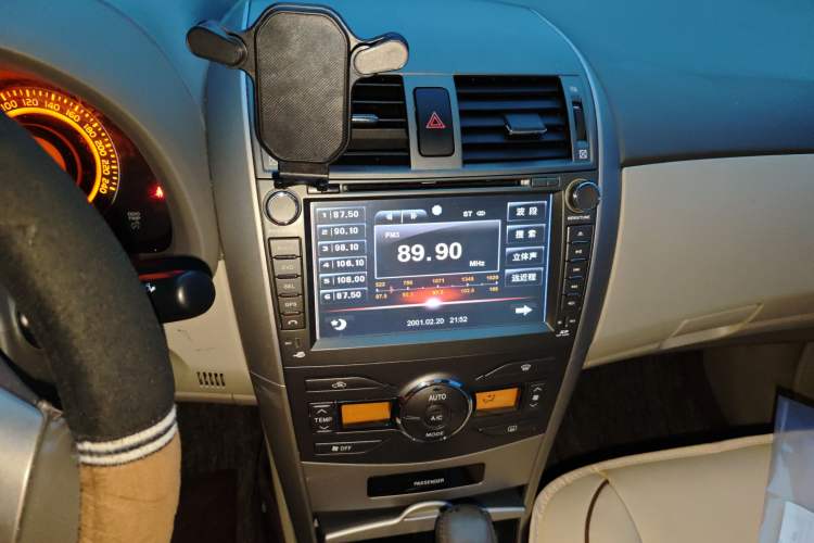 Used Toyota Corolla 2008 1.8L Automatic GL-i Sunroof Special Edition Audio And AC Panel