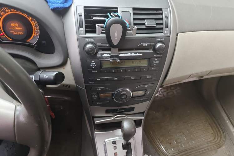 Used Toyota Corolla 2008 1.8L Automatic GL-i Sunroof Special Edition Audio And AC Panel