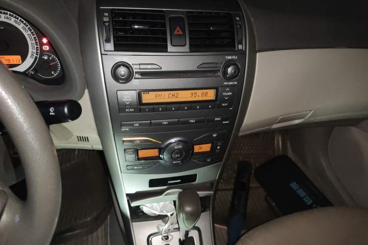 Used Toyota Corolla 2008 Sports Edition 1.8L Automatic GL-S Audio And AC Panel