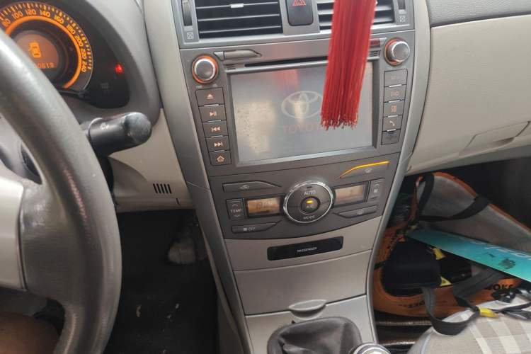 Used Toyota Corolla 2008 1.8L Manual GL-i Sunroof Special Edition Audio And AC Panel