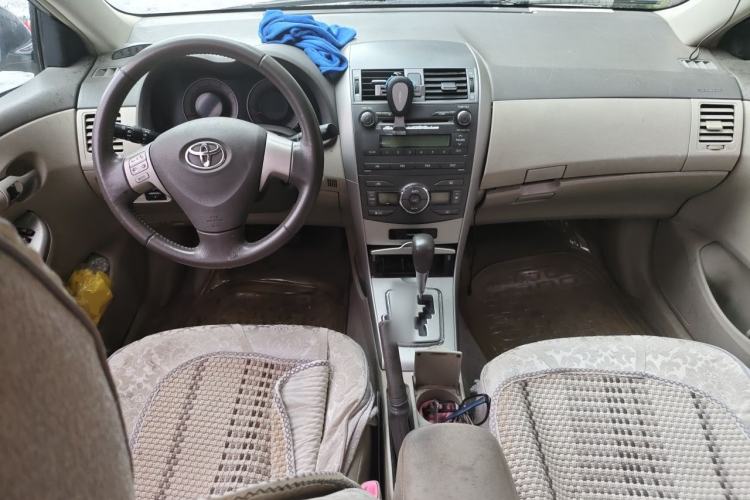 Used Toyota Corolla 2008 1.8L Automatic GL-i Sunroof Special Edition Center Console