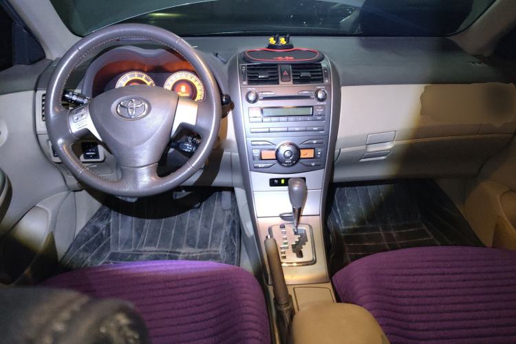 Used Toyota Corolla 2008 1.8L Automatic GLX-i Special Commemorative Edition Center Console
