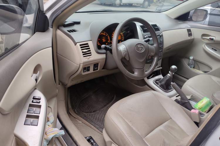 Used Toyota Corolla 2008 1.8L Manual GL-i Sunroof Special Edition Driver Seat