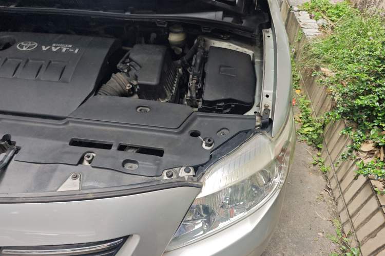 Used Toyota Corolla 2008 1.8L Automatic GL-i Sunroof Special Edition Engine Bay Left