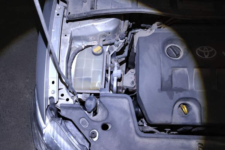 Used Toyota Corolla 2008 1.8L Automatic GLX-i Special Commemorative Edition Engine Bay Right