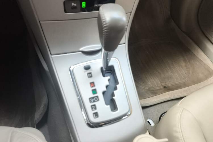 Used Toyota Corolla 2008 1.8L Automatic GLX-i Special Commemorative Edition Gear Lever