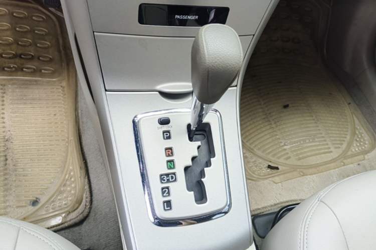 Used Toyota Corolla 2008 1.8L Automatic GL-i Sunroof Special Edition Gear Lever