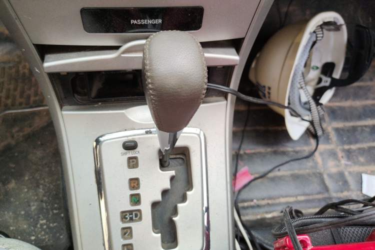 Used Toyota Corolla 2008 1.8L Automatic GL-i Sunroof Special Edition Gear Lever